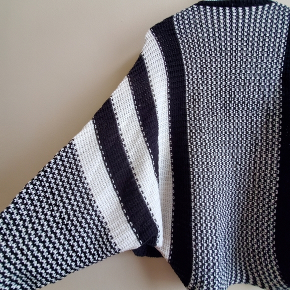 I am love with Derek ❤️ Brand Cardigan with Dolam sleeves, M size - Picture 6 of 8